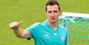 Клозе се съгласи да стане помощник на Флик