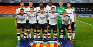 Валенсия подаде жалба до УЕФА заради плановете на RFEF