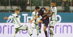 Фиорентина и Парма опровергаха, че не желаят завършване на сезона