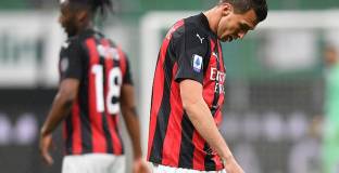 Милан - Сасуоло 1:2 