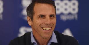 Дзола ще лети до Лондон, за да влезе в щаба на Сари 