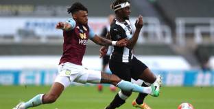 Нюкасъл изпусна Астън Вила