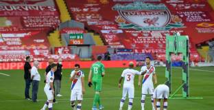 Кристъл Палас установи антирекорд в мача с Ливърпул