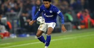 Херта хвърли око на халф на Шалке 04