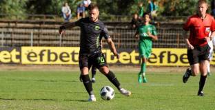 Футболист на Берое разтрогна с клуба след мача с Левски