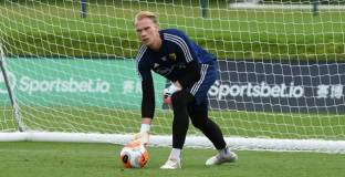 Уотфорд отправи Далберг под наем