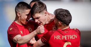 ЦСКА с лесна победа срещу 10 от Берое (видео)