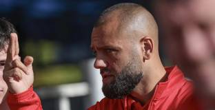 ЦСКА 1948 3 остана без треньор