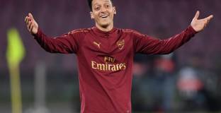 Йозил: Щях да съм в Тотнъм, ако не исках трофеи