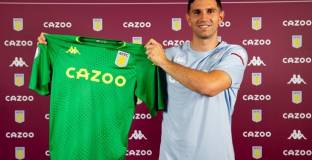 Астън Вила потвърди за Мартинес