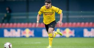 Брайтън подписа с млад германец