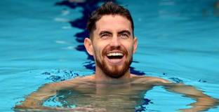 Челси иска да предложи нов договор на Жоржиньо