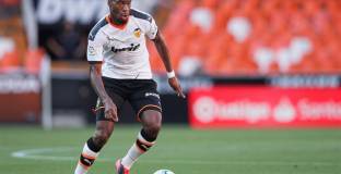 Кондогбия нападна президента на Валенсия