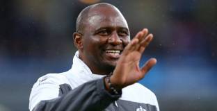 Ница уволни Виейра