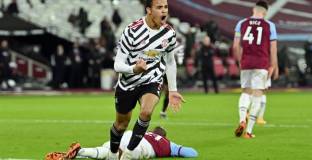 Ман Юнайтед е лидер  по точки от губеща позиция