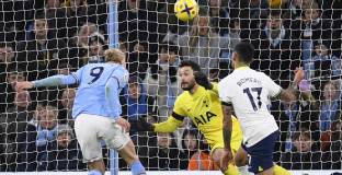 Тотнъм се разпадна срещу Ман Сити