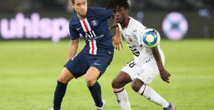 Камавинга иска да напусне Рен