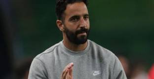 Аморим може да замени Хау