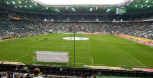 Тежко гостуване за шампиона