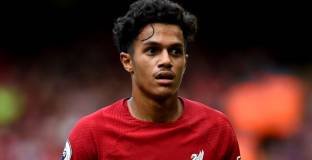  Ливърпул търси клуб за Карвальо