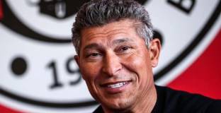 Балъков дебютира с победа за Локо София срещу Хебър на Любо Пенев (видео)