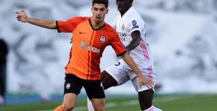 Арсенал се интересува от халф на Шахтьор Донецк 