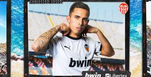 Валенсия нае халф на Каляри 