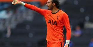 Елче нае резервния вратар на Тотнъм