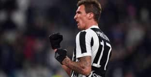 Юве взе дербито с Торино и продължава напред за Купата