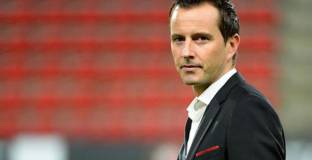 Наставникът на Рен подаде оставка