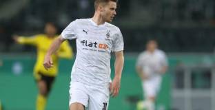 Борусия Мьонхенглдбх продължи със защитник 