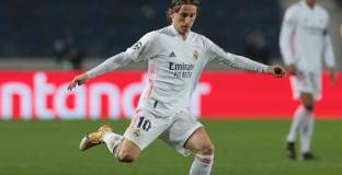 Модрич ще продължи с Реал Мадрид