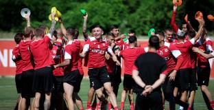 ЦСКА води преговори с няколко централни нападатели