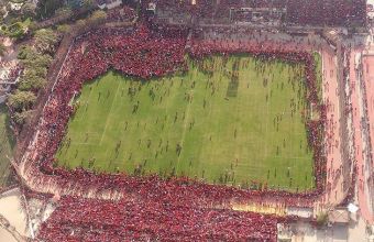 15 000 фена на египетския Ал Ахли дойдоха на тренировката на отбора в навечерието на финала на африканската ШЛ. Управата на клуба реши да отмени тренировката. 