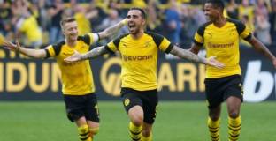 Страхотен мач! Дортмунд запази първото място след успех над Аугсбург