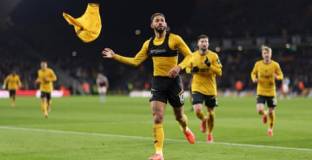 Уувърхемптън - Астън Вила 2:0 