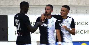 И без Любо Пенев - Локо Пловдив стартира успешно в шампионата (видео)