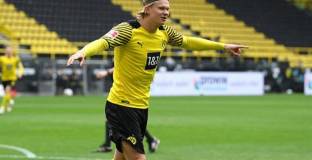 Челси иска да използва Ейбрахам за трансфера на Холанд