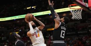 Лейкърс победи Детройт, Торонто и Чикаго загубиха мачовете си