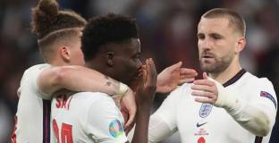 Арестуваха четирима за расизъм срещу английските национали