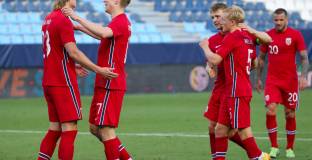 Холанд спаси Норвегия от издънка срещу аутсайдер (видео)