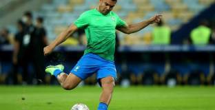 ПСЖ поглежда към Каземиро