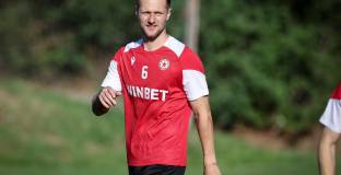 Феновете на ЦСКА поискаха пенсия за Купър