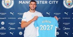 Ман Сити подписа нов договор с Диаш