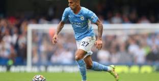 Четири трансфера на Юве и Ман Сити са под подозрение 