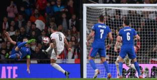 Англия размаза Албания за едно полувреме, Полша и Унгария нямаха проблеми