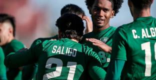 Берое разби Ботев Враца на пух и прах