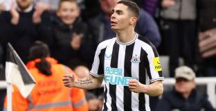 Нюкасъл държи шеста позиция с победа