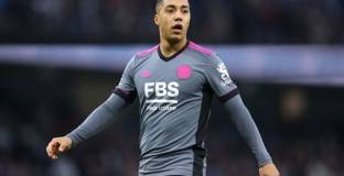 Ливърпул готви оферта за Тилеманс 