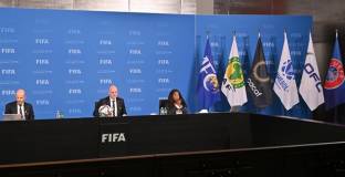 ФИФА: Осъждаме агресията на Русия
